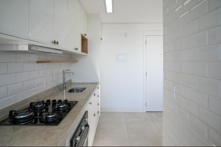 Cozinha de apartamento para alugar com 2 quartos, 42m² em Jardim Santa Emilia, São Paulo