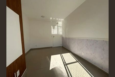 Sala de apartamento para alugar com 2 quartos, 44m² em Taquara, Rio de Janeiro