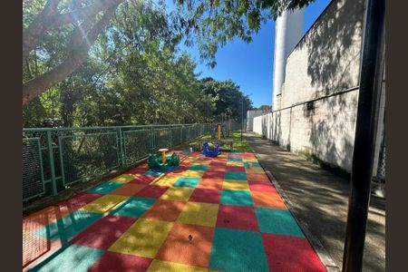 Área comum de apartamento para alugar com 2 quartos, 44m² em Taquara, Rio de Janeiro