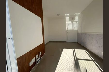 Apartamento à venda com 44m², 2 quartos e 1 vaga Apartamento à venda com 44m², 2 quartos e 1 vagaSala