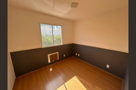 Quarto de apartamento para alugar com 2 quartos, 44m² em Taquara, Rio de Janeiro