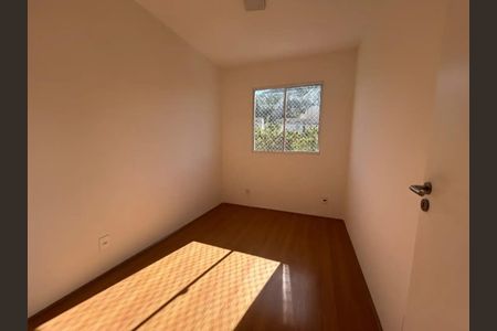 Quarto de apartamento para alugar com 2 quartos, 44m² em Taquara, Rio de Janeiro