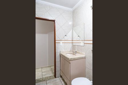 Casa para alugar com 70m², 2 quartos e sem vagaBanheiro social