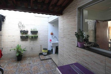 Casa à venda com 125m², 3 quartos e 2 vagas