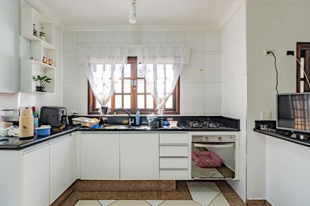 Cozinha de casa para alugar com 3 quartos, 450m² em Vila Conde do Pinhal, São Paulo