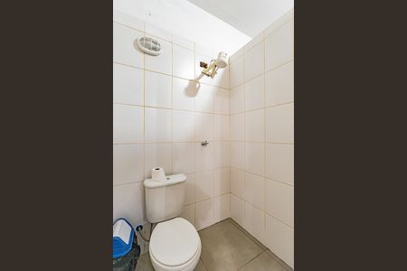 Banheiro Garagem de casa para alugar com 3 quartos, 450m² em Vila Conde do Pinhal, São Paulo