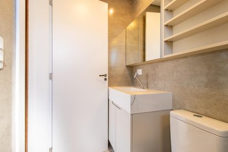 Banheiro de kitnet/studio à venda com 1 quarto, 27m² em Guabirotuba, Curitiba