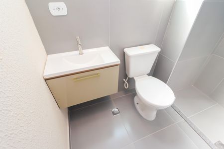 Apartamento à venda com 55m², 2 quartos e sem vaga Apartamento à venda com 55m², 2 quartos e sem vagaBanheiro