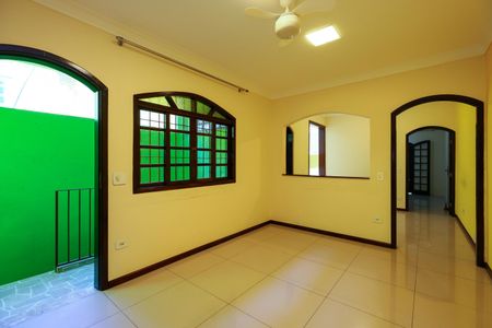 Sala de casa para alugar com 2 quartos, 80m² em Jardim Record, Taboão da Serra