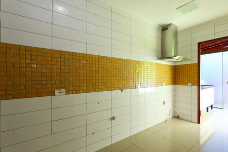 Casa para alugar com 80m², 2 quartos e 1 vaga Casa para alugar com 80m², 2 quartos e 1 vagaCozinha