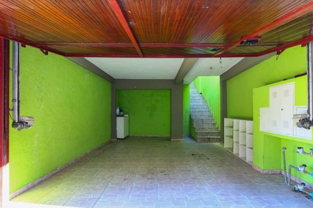 Garagem de casa para alugar com 2 quartos, 80m² em Jardim Record, Taboão da Serra