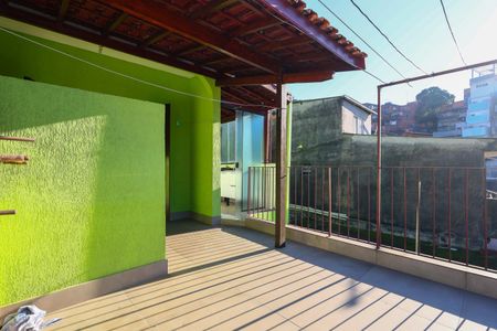 Terraço do Quarto 1 de casa para alugar com 2 quartos, 80m² em Jardim Record, Taboão da Serra