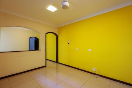 Casa para alugar com 2 quartos, 80m² em Jardim Record, Taboão da Serra