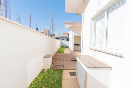 Quintal de casa de condomínio para alugar com 3 quartos, 185m² em Swiss Park, Campinas