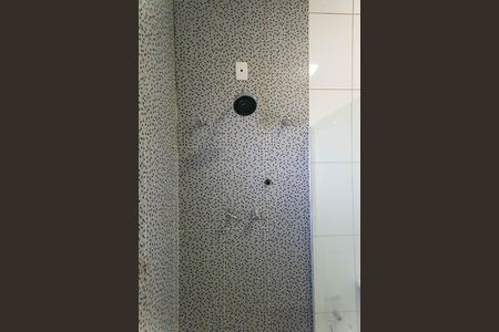 Casa de condomínio para alugar com 185m², 3 quartos e 1 vaga Casa de condomínio para alugar com 185m², 3 quartos e 1 vagaBanheiro da Suíte 1