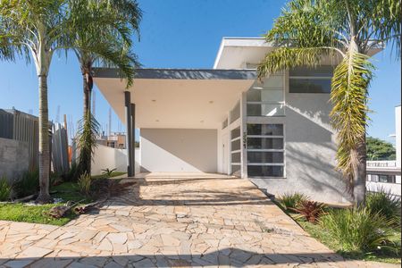 Fachada de casa de condomínio para alugar com 3 quartos, 185m² em Swiss Park, Campinas