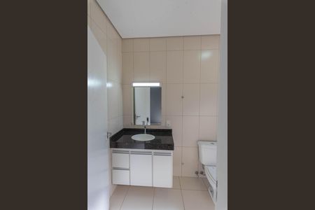 Casa de condomínio para alugar com 185m², 3 quartos e 1 vaga Casa de condomínio para alugar com 185m², 3 quartos e 1 vagaBanheiro da Suíte 3