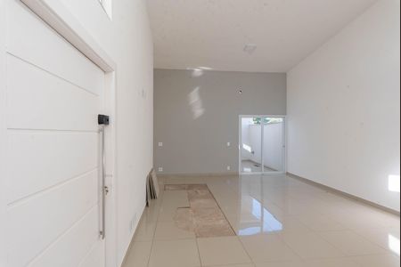 Casa de condomínio para alugar com 185m², 3 quartos e 1 vaga Casa de condomínio para alugar com 185m², 3 quartos e 1 vagaSala