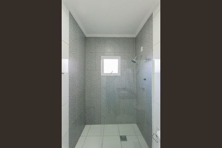 Casa de condomínio para alugar com 185m², 3 quartos e 1 vaga Casa de condomínio para alugar com 185m², 3 quartos e 1 vagaBanheiro da Suíte 1