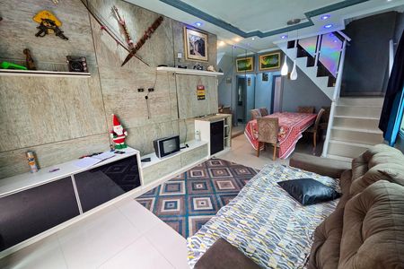 Casa para alugar com 180m², 3 quartos e 2 vagas Casa para alugar com 180m², 3 quartos e 2 vagasSala