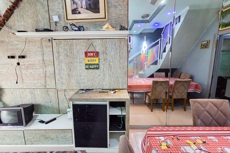 Casa para alugar com 180m², 3 quartos e 2 vagas Casa para alugar com 180m², 3 quartos e 2 vagasSala