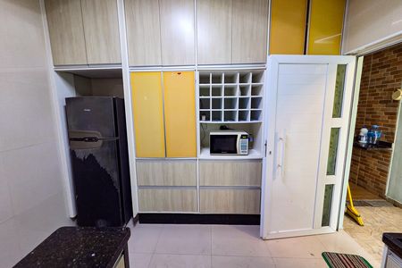 Casa para alugar com 180m², 3 quartos e 2 vagas Casa para alugar com 180m², 3 quartos e 2 vagasCozinha