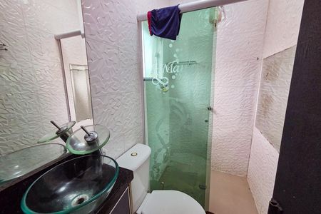 Casa para alugar com 180m², 3 quartos e 2 vagas Casa para alugar com 180m², 3 quartos e 2 vagasBanheiro da Suíte 1