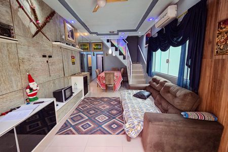 Casa para alugar com 180m², 3 quartos e 2 vagas Casa para alugar com 180m², 3 quartos e 2 vagasSala