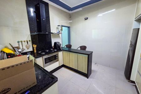 Casa para alugar com 180m², 3 quartos e 2 vagas Casa para alugar com 180m², 3 quartos e 2 vagasCozinha