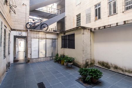Área comum de apartamento para alugar com 2 quartos, 45m² em Conjunto Habitacional Presidente Castelo Branco, Carapicuíba