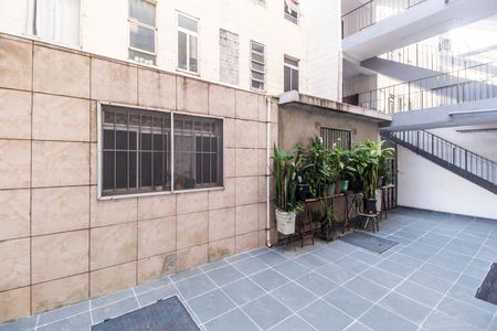 Área comum de apartamento para alugar com 2 quartos, 45m² em Conjunto Habitacional Presidente Castelo Branco, Carapicuíba