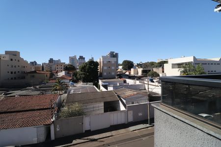 Vista de apartamento para alugar com 1 quarto, 28m² em Santa Mônica, Uberlândia