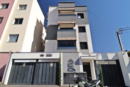 Fachada de apartamento para alugar com 1 quarto, 28m² em Santa Mônica, Uberlândia