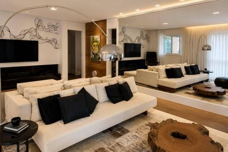 Apartamento para alugar com 150m², 3 quartos e 3 vagas Apartamento para alugar com 150m², 3 quartos e 3 vagasSala