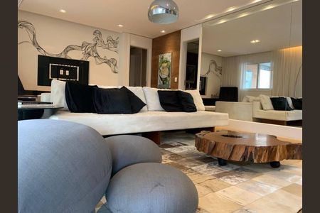 Apartamento para alugar com 150m², 3 quartos e 3 vagas Apartamento para alugar com 150m², 3 quartos e 3 vagasSala