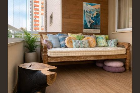 Apartamento para alugar com 150m², 3 quartos e 3 vagas Apartamento para alugar com 150m², 3 quartos e 3 vagasVaranda da sala