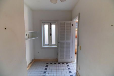 Casa para alugar com 257m², 3 quartos e 4 vagas Casa para alugar com 257m², 3 quartos e 4 vagasQuarto de Serviço