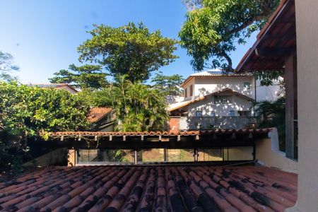 Casa para alugar com 257m², 3 quartos e 4 vagas Casa para alugar com 257m², 3 quartos e 4 vagasVista da Suíte 1