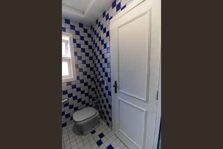 Casa para alugar com 257m², 3 quartos e 4 vagas Casa para alugar com 257m², 3 quartos e 4 vagasBanheiro da Suíte 1