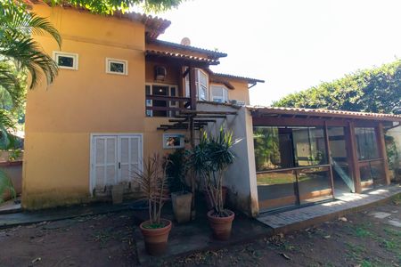 Casa para alugar com 257m², 3 quartos e 4 vagas Casa para alugar com 257m², 3 quartos e 4 vagasÁrea externa