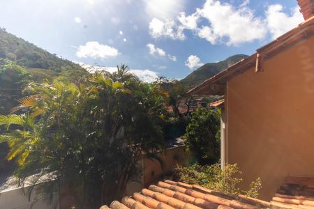 Vista da Suíte 2 de casa para alugar com 3 quartos, 257m² em Itacoatiara, Niterói