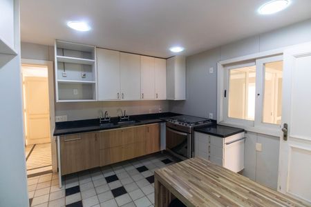 Casa para alugar com 257m², 3 quartos e 4 vagas Casa para alugar com 257m², 3 quartos e 4 vagasCozinha
