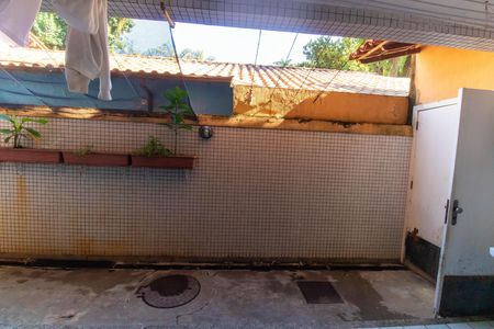 Área de Serviço de casa para alugar com 3 quartos, 257m² em Itacoatiara, Niterói