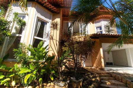 Casa para alugar com 257m², 3 quartos e 4 vagas Casa para alugar com 257m², 3 quartos e 4 vagasÁrea externa