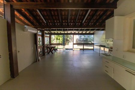 Casa para alugar com 257m², 3 quartos e 4 vagas Casa para alugar com 257m², 3 quartos e 4 vagasÁrea gourmet