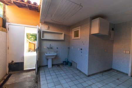 Casa para alugar com 257m², 3 quartos e 4 vagas Casa para alugar com 257m², 3 quartos e 4 vagasÁrea de Serviço