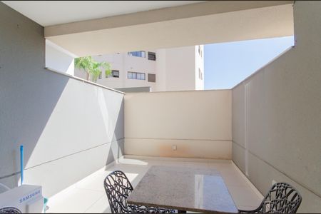 Studio para alugar com 35m², 1 quarto e sem vaga Studio para alugar com 35m², 1 quarto e sem vagaVaranda