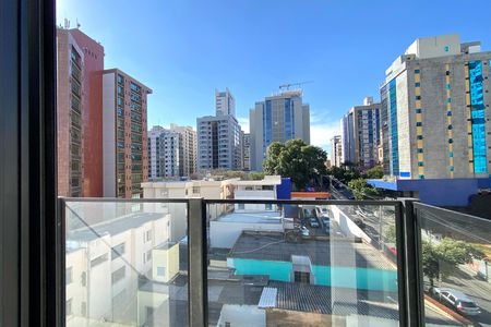 Apartamento à venda com 61m², 2 quartos e 2 vagas Apartamento à venda com 61m², 2 quartos e 2 vagasVaranda da Suite