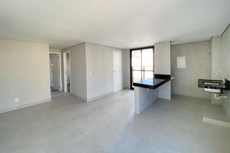 Sala de apartamento à venda com 2 quartos, 61m² em Santo Antônio, Belo Horizonte