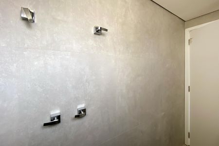 Apartamento à venda com 61m², 2 quartos e 2 vagas Apartamento à venda com 61m², 2 quartos e 2 vagasBanheiro da Suíte